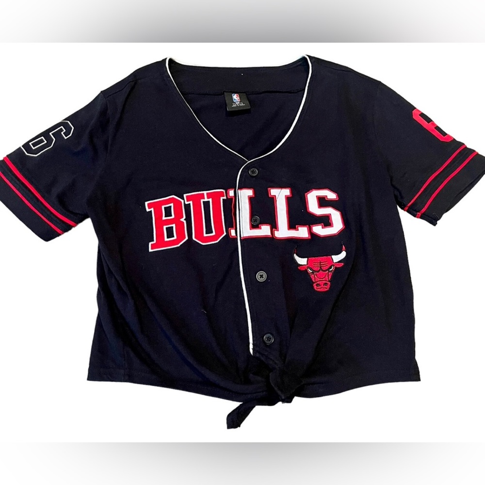 Chicago Bulls Basketball tie front crop top size medium